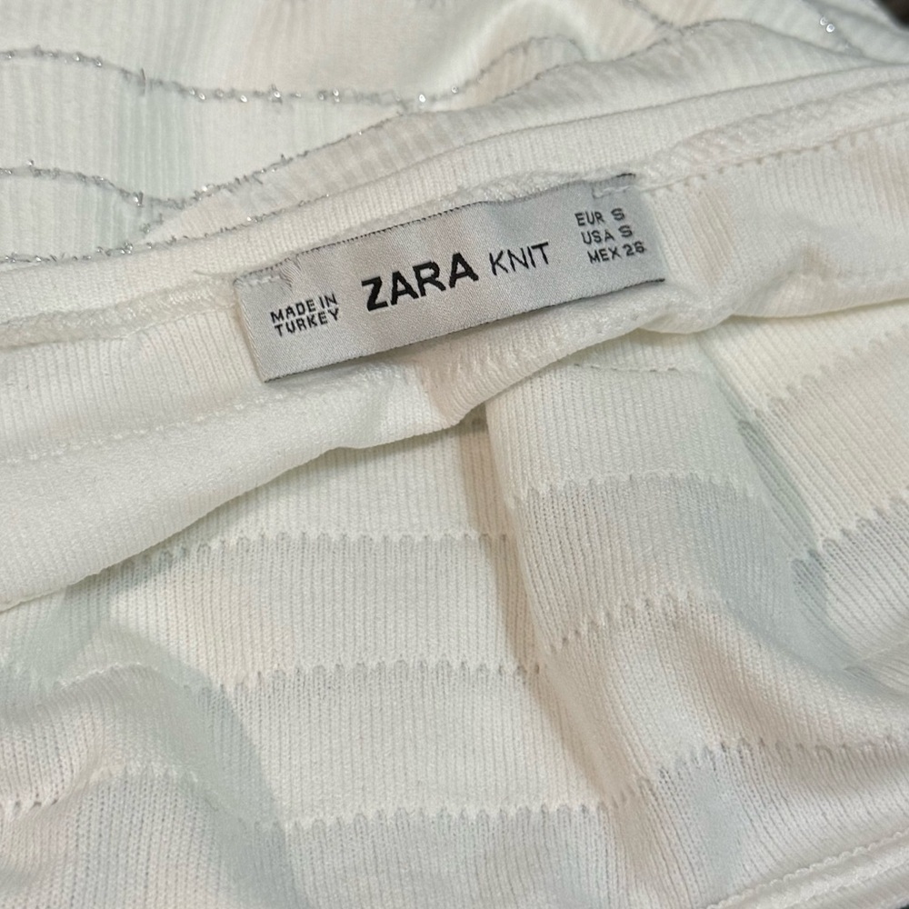 Zara Ribbed Ruffle Knit Cropped Top - Picture 4 of 4